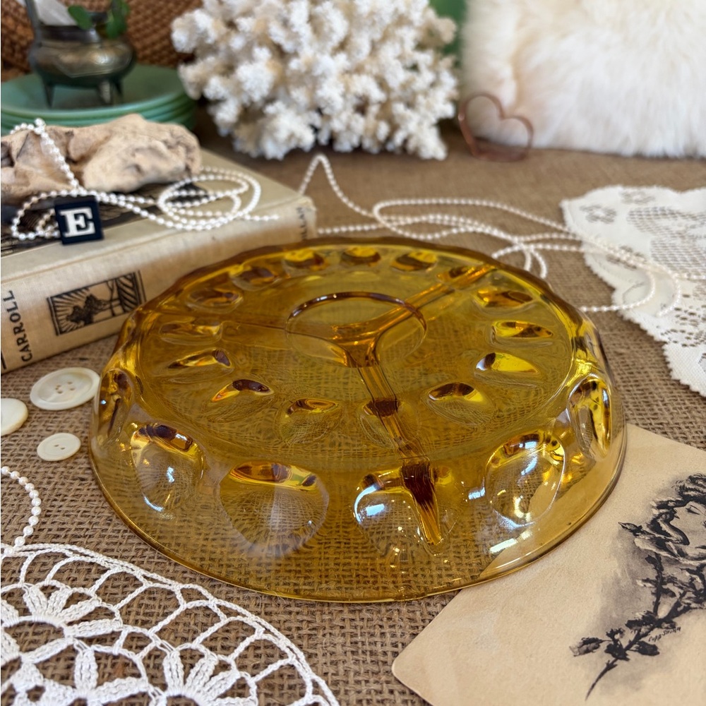 Vintage Amber Glass Dish - Picture 6 of 8